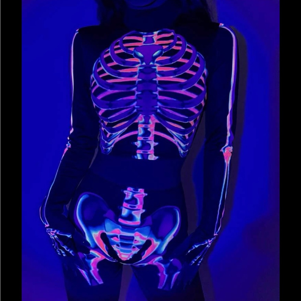 UV Reactive Rainbow Skeleton 2 Piece Shorts Set - Picture 7 of 7
